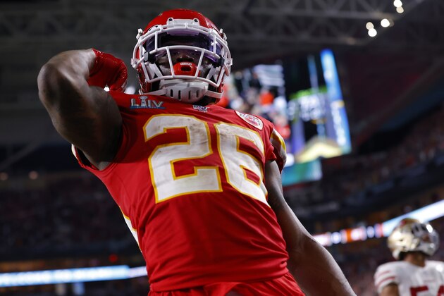 MIAMI, FLORIDA - FEBRUARY 02: Damien Williams #26 of the Kansas City Chiefs celebrates after a touchdown run against the San Francisco 49ers during the fourth quarter in Super Bowl LIV at Hard Rock Stadium on February 02, 2020 in Miami, Florida. (Photo by Kevin C. Cox/Getty Images)