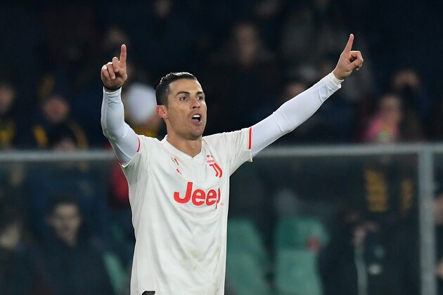 VERONA, ITALY - FEBRUARY 08:  Cristiano Ronaldo of Juventus  celebrates after scoring the opening goal during the Serie A match between Hellas Verona and  Juventus at Stadio Marcantonio Bentegodi on February 8, 2020 in Verona, Italy.  (Photo by Alessandro Sabattini/Getty Images)