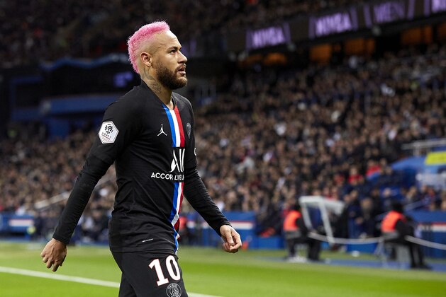 PARIS, FRANCE - FEBRUARY 01: Neymar Jr of Paris Saint-Germain looks on during the Ligue 1 match between Paris Saint-Germain and Montpellier HSC at Parc des Princes on February 01, 2020 in Paris, France. (Photo by Quality Sport Images/Getty Images)