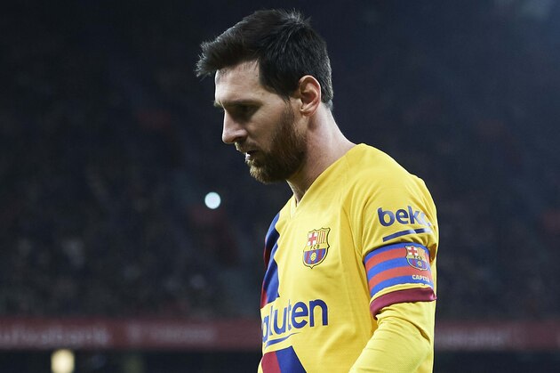 BILBAO, SPAIN - FEBRUARY 06:  Lionel Messi of FC Barcelona looks on during the Copa del Rey quarter final match between Athletic Bilbao and FC Barcelona at Estadio de San Mames on February 06, 2020 in Bilbao, Spain. (Photo by Juan Manuel Serrano Arce/Getty Images)