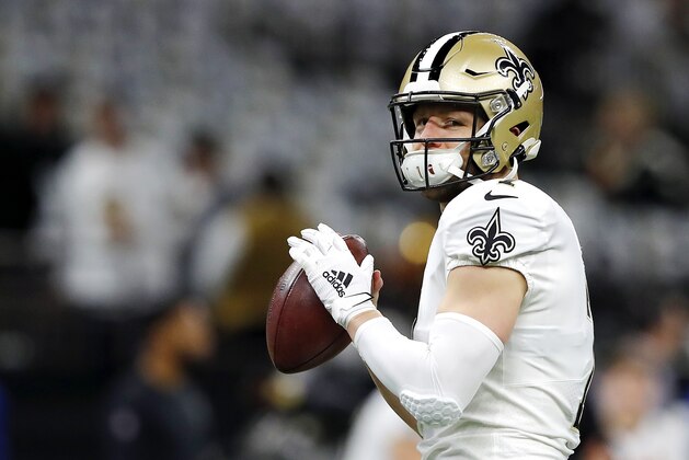 NEW ORLEANS, LOUISIANA - JANUARY 05: Taysom Hill #7 of the New Orleans Saints warms up before the NFC Wild Card Playoff game against the Minnesota Vikings at Mercedes Benz Superdome on January 05, 2020 in New Orleans, Louisiana. (Photo by Kevin C. Cox/Getty Images)