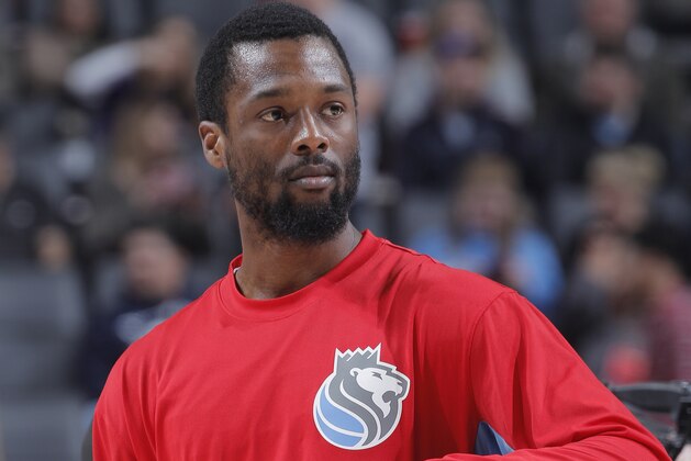 SACRAMENTO, CA - FEBRUARY 7: Harrison Barnes #40 of the Sacramento Kings warms up against the Miami Heat on February 7, 2020 at Golden 1 Center in Sacramento, California. NOTE TO USER: User expressly acknowledges and agrees that, by downloading and or using this photograph, User is consenting to the terms and conditions of the Getty Images Agreement. Mandatory Copyright Notice: Copyright 2020 NBAE (Photo by Rocky Widner/NBAE via Getty Images)