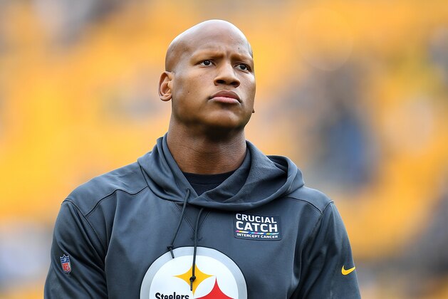 PITTSBURGH, PA - OCTOBER 06:  Ryan Shazier of the Pittsburgh Steelers looks on during the game against the Baltimore Ravens at Heinz Field on October 6, 2019 in Pittsburgh, Pennsylvania. (Photo by Joe Sargent/Getty Images)