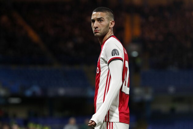 Hakim Ziyech of Ajax during the UEFA Champions League group H match between Chelsea FC and Ajax Amsterdam at Stamford Bridge on November 05, 2019 in London, United Kingdom(Photo by ANP Sport via Getty Images) Hakim Ziyech of Ajax during the UEFA Champions League group H match between Chelsea FC and Ajax Amsterdam at Stamford Bridge on November 05, 2019 in London, United Kingdom(Photo by ANP Sport via Getty Images)
