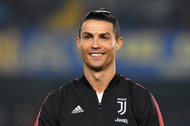 VERONA, ITALY - FEBRUARY 08:  Cristiano Ronaldo of Juventus looks on during the Serie A match between Hellas Verona and  Juventus at Stadio Marcantonio Bentegodi on February 8, 2020 in Verona, Italy.  (Photo by Alessandro Sabattini/Getty Images)