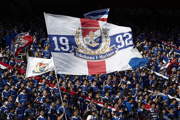YOKOHAMA, JAPAN - FEBRUARY 23: Yokohama supporters enjoy the atmosphere during the J.League MEIJI YASUDA J1 match between Yokohama F.Marinos and Gamba Osaka at Nissan Stadium on February 23, 2020 in Yokohama, Kanagawa, Japan. (Photo by Pablo Morano/MB Media/Getty Images )