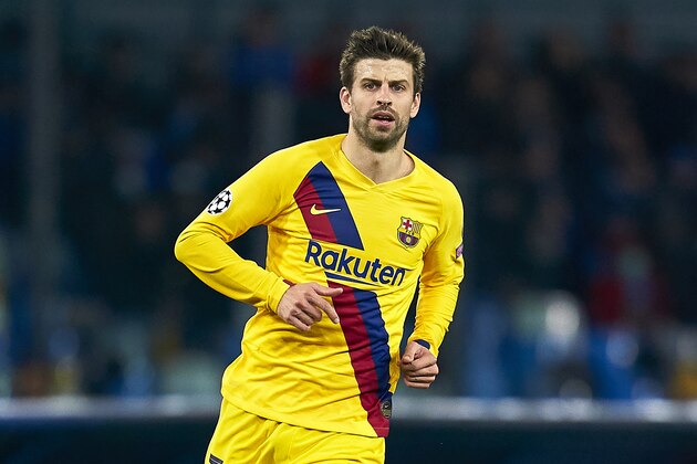NAPLES, ITALY - FEBRUARY 25: Gerard Pique of FC Barcelona looks on during the UEFA Champions League round of 16 first leg match between SSC Napoli and FC Barcelona at Stadio San Paolo on February 25, 2020 in Naples, Italy. (Photo by Pedro Salado/Quality Sport Images/Getty Images)