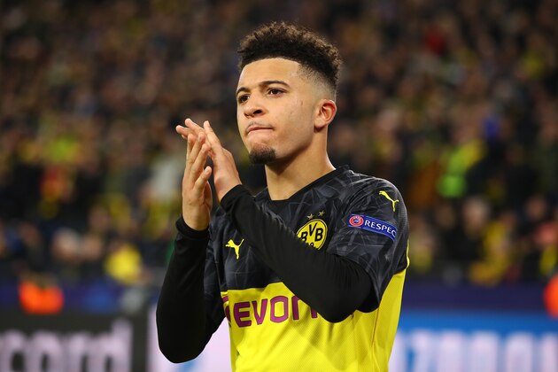 DORTMUND, GERMANY - FEBRUARY 18: Jadon Sancho of Borussia Dortmund applauds the crowd during the UEFA Champions League round of 16 first leg match between Borussia Dortmund and Paris Saint-Germain at Signal Iduna Park on February 18, 2020 in Dortmund, Germany. (Photo by Chris Brunskill/Fantasista/Getty Images) DORTMUND, GERMANY - FEBRUARY 18: Jadon Sancho of Borussia Dortmund applauds the crowd during the UEFA Champions League round of 16 first leg match between Borussia Dortmund and Paris Saint-Germain at Signal Iduna Park on February 18, 2020 in Dortmund, Germany. (Photo by Chris Brunskill/Fantasista/Getty Images)