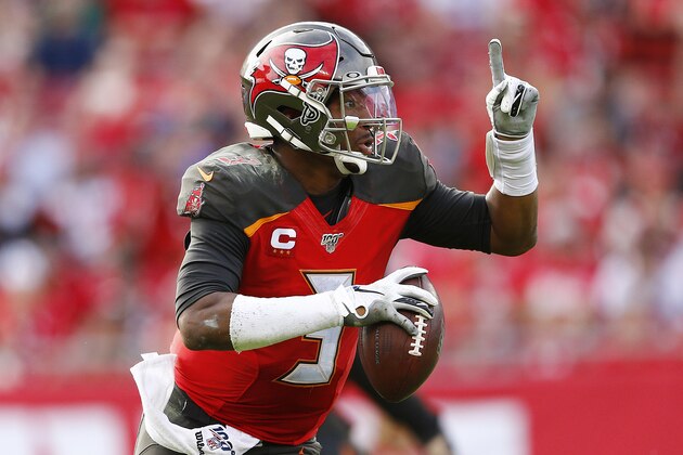 TAMPA, FLORIDA - DECEMBER 29:  Jameis Winston #3 of the Tampa Bay Buccaneers scrambles with the ball against the Atlanta Falcons during the second half at Raymond James Stadium on December 29, 2019 in Tampa, Florida. (Photo by Michael Reaves/Getty Images)