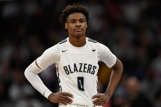 MINNEAPOLIS, MINNESOTA - JANUARY 04: Bronny James #0 of Sierra Canyon Trailblazers looks on during the second half of the game against the Minnehaha Academy Red Hawks at Target Center on January 04, 2020 in Minneapolis, Minnesota. (Photo by Hannah Foslien/Getty Images) MINNEAPOLIS, MINNESOTA - JANUARY 04: Bronny James #0 of Sierra Canyon Trailblazers looks on during the second half of the game against the Minnehaha Academy Red Hawks at Target Center on January 04, 2020 in Minneapolis, Minnesota. (Photo by Hannah Foslien/Getty Images)