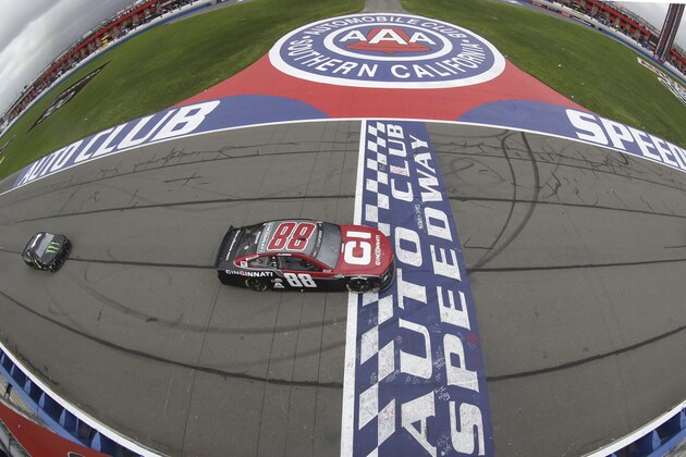FONTANA, CALIFORNIA - MARCH 01: Alex Bowman, driver of the #88 Cincinnati Chevrolet, races in the NASCAR Cup Series Auto Club 400 at Auto Club Speedway on March 01, 2020 in Fontana, California. (Photo by Meg Oliphant/Getty Images)