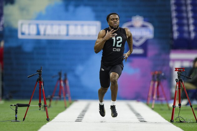 Utah defensive back Javelin K. Guidry runs the 40-yard dash at the NFL football scouting combine in Indianapolis, Sunday, March 1, 2020. (AP Photo/Michael Conroy)