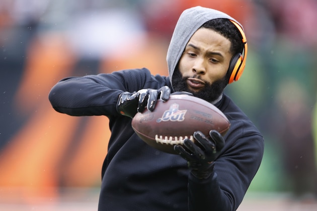 Cleveland Browns wide receiver Odell Beckham Jr. catches a pass before an NFL football game against the Cincinnati Bengals, Sunday, Dec. 29, 2019, in Cincinnati. (AP Photo/Gary Landers)