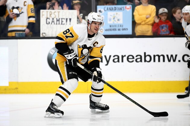 SAN JOSE, CALIFORNIA - FEBRUARY 29:  Sidney Crosby #87 of the Pittsburgh Penguins warms up before their game against the San Jose Sharks at SAP Center on February 29, 2020 in San Jose, California. (Photo by Ezra Shaw/Getty Images)