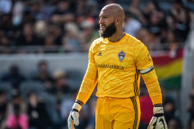 LOS ANGELES, CA - OCTOBER 6: Tim Howard #1 of Colorado Rapids during Los Angeles FC's MLS match against Sporting Kansas City at the Banc of California Stadium on October 6, 2019 in Los Angeles, California. Los Angeles FC won the match 3-1 (Photo by Shaun Clark/Getty Images)