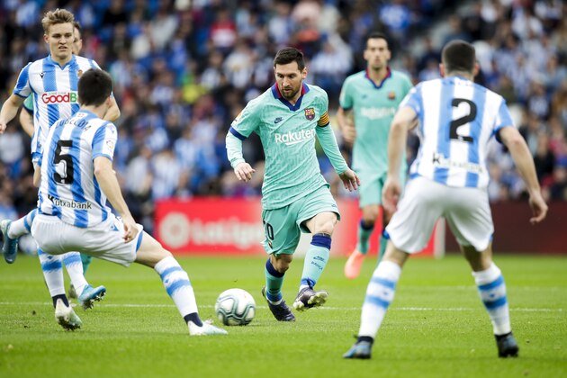 SAN SEBASTIAN, SPAIN - DECEMBER 14: Lionel Messi of FC Barcelona during the La Liga Santander  match between Real Sociedad v FC Barcelona at the Estadio Anoeta on December 14, 2019 in San Sebastian Spain (Photo by David S. Bustamante/Soccrates/Getty Images)