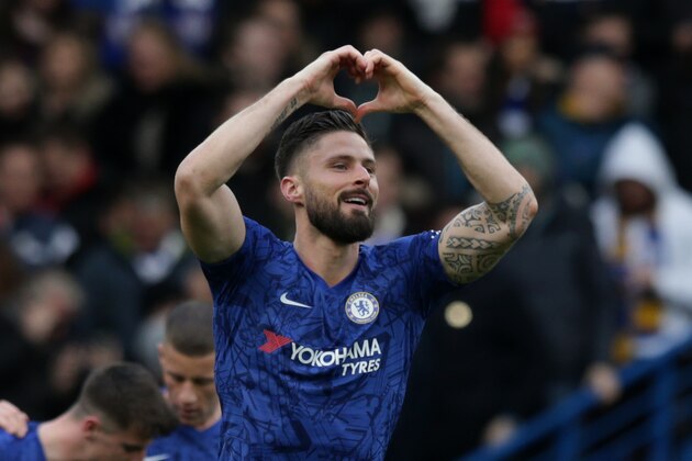 LONDON, ENGLAND - MARCH 08: Olivier Giroud of Chelsea celebrates after he scores a goal to make it 4-0 during the Premier League match between Chelsea FC and Everton FC at Stamford Bridge on March 08, 2020 in London, United Kingdom. (Photo by Robin Jones/Getty Images)