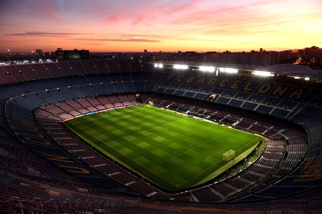 BARCELONA, SPAIN - NOVEMBER 27: General view inside the stadium as the sun sets ahead of the UEFA Champions League group F match between FC Barcelona and Borussia Dortmund at Camp Nou on November 27, 2019 in Barcelona, Spain. (Photo by David Ramos/Getty Images)