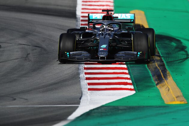 BARCELONA, SPAIN - FEBRUARY 28: Lewis Hamilton of Great Britain driving the (44) Mercedes AMG Petronas F1 Team Mercedes W11 on track during Day Three of F1 Winter Testing at Circuit de Barcelona-Catalunya on February 28, 2020 in Barcelona, Spain. (Photo by Mark Thompson/Getty Images)