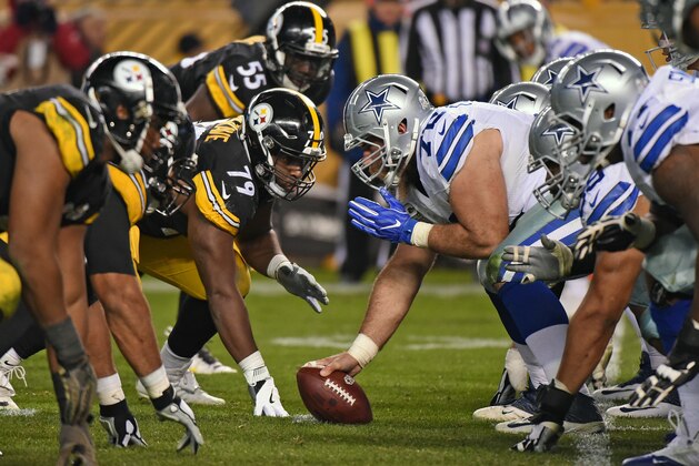 PITTSBURGH, PA - NOVEMBER 13: Center Travis Frederick #72 of the Dallas Cowboys looks across the line of scrimmage at defensive lineman Javon Hargrave #79 of the Pittsburgh Steelers during a game at Heinz Field on November 13, 2016 in Pittsburgh, Pennsylvania. The Cowboys defeated the Steelers 35-30.  (Photo by George Gojkovich/Getty Images)