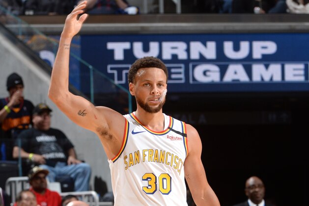 SAN FRANCISCO, CA - MARCH 5: Stephen Curry #30 of the Golden State Warriors reacts to crowd during the game on March 5, 2020 at Chase Center in San Francisco, California. NOTE TO USER: User expressly acknowledges and agrees that, by downloading and or using this photograph, user is consenting to the terms and conditions of Getty Images License Agreement. Mandatory Copyright Notice: Copyright 2020 NBAE (Photo by Noah Graham/NBAE via Getty Images)