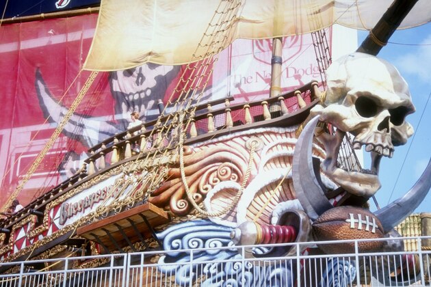 18 Oct 1998:  General view of pirate ship decor at the stadium during the game between the Carolina Panthers and the Tampa Bay Buccaneers at the Raymond James Stadium in Tampa Bay, Florida. The Buccaneers defeated the Panthers 16-13. Mandatory Credit: Scott Halleran  /Allsport