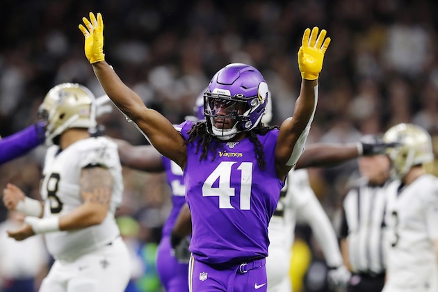 NEW ORLEANS, LOUISIANA - JANUARY 05: Anthony Harris #41 of the Minnesota Vikings reacts during the first half against the New Orleans Saints in the NFC Wild Card Playoff game at Mercedes Benz Superdome on January 05, 2020 in New Orleans, Louisiana. (Photo by Kevin C. Cox/Getty Images)