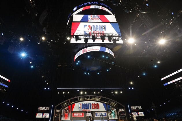Preparations continue before the start of the NBA basketball draft, Thursday, June 20, 2019, at the Barclays Center in New York. (AP Photo/Frank Franklin II)