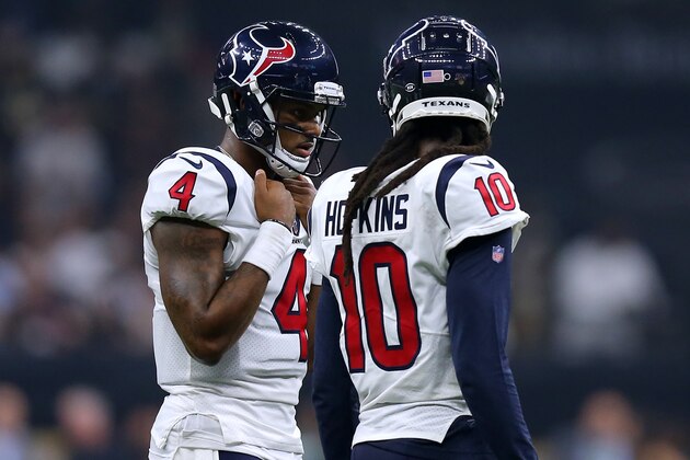 NEW ORLEANS, LOUISIANA - SEPTEMBER 09: Deshaun Watson #4 of the Houston Texans and DeAndre Hopkins #10 talk during a game against the New Orleans Saints at the Mercedes Benz Superdome on September 09, 2019 in New Orleans, Louisiana. (Photo by Jonathan Bachman/Getty Images)