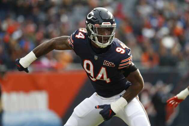 Chicago Bears outside linebacker Leonard Floyd (94) plays against the New York Giants during the first half of an NFL football game in Chicago, Sunday, Nov. 24, 2019. (AP Photo/Paul Sancya)