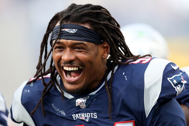 FOXBOROUGH, MASSACHUSETTS - DECEMBER 29: Dont'a Hightower #54 of the New England Patriots celebrates after Elandon Roberts #52 scored a touchdown during the game against the Miami Dolphins at Gillette Stadium on December 29, 2019 in Foxborough, Massachusetts. (Photo by Maddie Meyer/Getty Images)