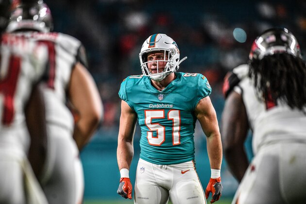 MIAMI, FL - AUGUST 09: Quentin Poling #51 of the Miami Dolphins on defense in the fourth quarter during a preseason game against the Tampa Bay Buccaneers at Hard Rock Stadium on August 9, 2018 in Miami, Florida. (Photo by Mark Brown/Getty Images)