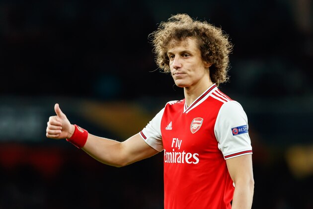 LONDON, ENGLAND - FEBRUARY 27: (BILD ZEITUNG OUT) David Luiz of Arsenal FC gestures during the UEFA Europa League round of 32 second leg match between Arsenal FC and Olympiacos FC at Emirates Stadium on February 27, 2020 in London, United Kingdom. (Photo by Roland Krivec/DeFodi Images via Getty Images)