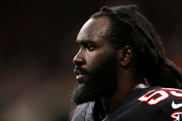 ATLANTA, GA - NOVEMBER 28: De'Vondre Campbell #59 of the Atlanta Falcons looks on during a game against the New Orleans Saints at Mercedes-Benz Stadium on November 28, 2019 in Atlanta, Georgia. (Photo by Carmen Mandato/Getty Images)