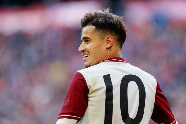 MUNICH, GERMANY - MARCH 08: (BILD ZEITUNG OUT) Philippe Coutinho of Bayern Muenchen looks on during the Bundesliga match between FC Bayern Muenchen and FC Augsburg at Allianz Arena on March 8, 2020 in Munich, Germany. (Photo by Roland Krivec/DeFodi Images via Getty Images)