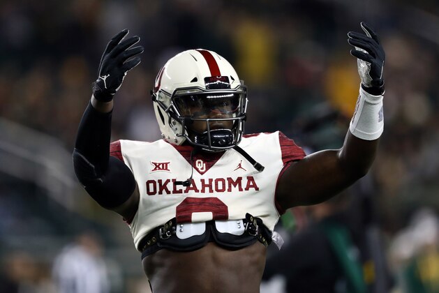 WACO, TEXAS - NOVEMBER 16:  Kenneth Murray #9 of the Oklahoma Sooners before a game against the Baylor Bears at McLane Stadium on November 16, 2019 in Waco, Texas. (Photo by Ronald Martinez/Getty Images)