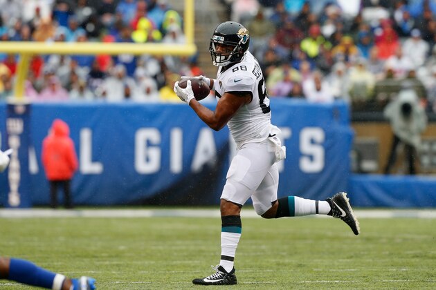 EAST RUTHERFORD, NJ - SEPTEMBER 09:  (NEW YORK DAILIES OUT)   Austin Seferian-Jenkins #88 of the Jacksonville Jaguars in action against the New York Giants on September 9, 2018 at MetLife Stadium in East Rutherford, New Jersey. The Jaguars defeated the Giants 20-15.  (Photo by Jim McIsaac/Getty Images)