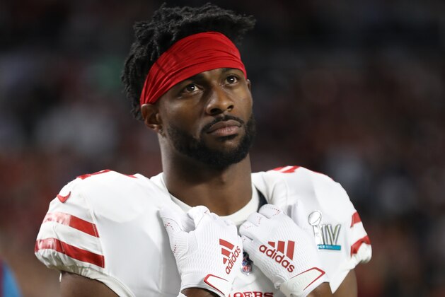MIAMI, FLORIDA - FEBRUARY 2: Emmanuel Sanders #17 of the San Francisco 49ers stands on the sideline before the game against the Kansas City Chiefs in Super Bowl LIV at Hard Rock Stadium on February 2, 2020 in Miami, Florida. The Chiefs defeated the 49ers 31-20. (Photo by Michael Zagaris/San Francisco 49ers/Getty Images)