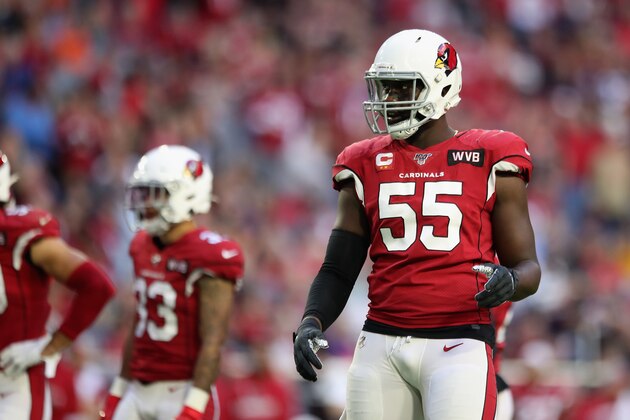 GLENDALE, ARIZONA - DECEMBER 15: Linebacker Chandler Jones #55 of the Arizona Cardinals during the NFL game against the Cleveland Browns at State Farm Stadium on December 15, 2019 in Glendale, Arizona. The Cardinals defeated the Browns 38-24. (Photo by Christian Petersen/Getty Images)