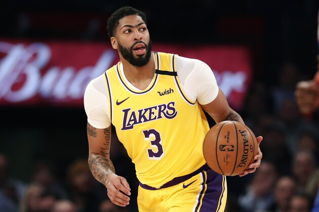 Los Angeles Lakers forward Anthony Davis (3) looks to pass during the first half of an NBA basketball game against the New York Knicks in New York, Wednesday, Jan. 22, 2020. (AP Photo/Kathy Willens)