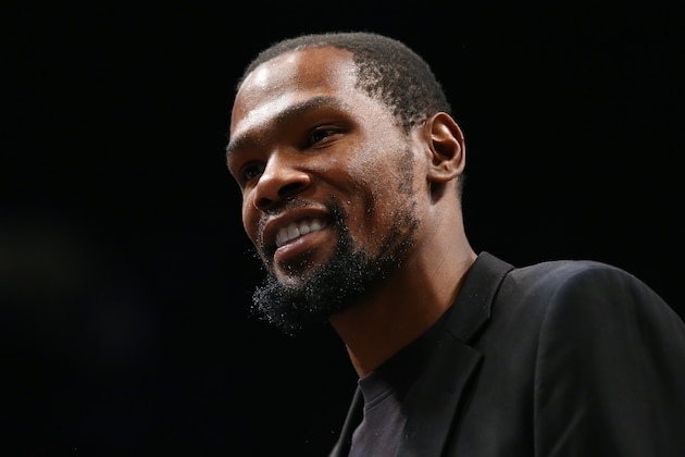 NEW YORK, NEW YORK - JANUARY 23:  Kevin Durant #7 of the Brooklyn Nets looks on during the game against the Los Angeles Lakers at Barclays Center on January 23, 2020 in New York City. NOTE TO USER: User expressly acknowledges and agrees that, by downloading and or using this photograph, User is consenting to the terms and conditions of the Getty Images License Agreement.  (Photo by Mike Stobe/Getty Images)