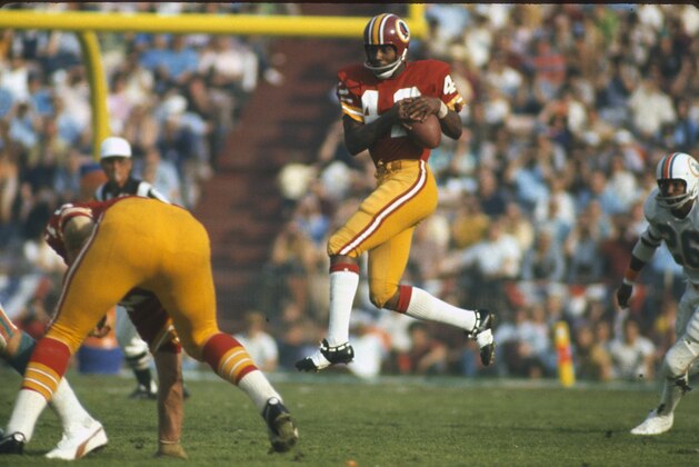 LOS ANGELES, CA - JANUARY 14:  Charley Taylor #42 of the Washington Redskins catches a pass against the Miami Dolphins during Super Bowl VII at the Los Angeles Memorial Coliseum in Los Angeles, California, January 14, 1973. The Dolphins won the Super Bowl 14-7. (Photo by Focus on Sport/Getty Images)