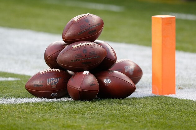 SANTA CLARA, CALIFORNIA - DECEMBER 21: Footballs sit on the field before the game between the San Francisco 49ers and the Los Angeles Rams at Levi's Stadium on December 21, 2019 in Santa Clara, California. (Photo by Lachlan Cunningham/Getty Images)