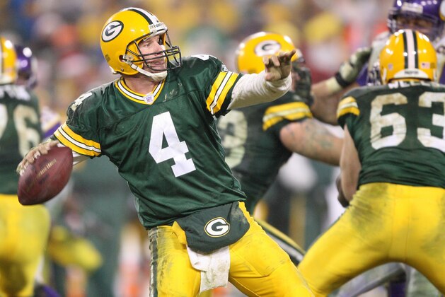 Brett Favre  in action at the Minnesota Vikings vs.Green Bay Packers game, Dec 21, 2006, at Lambeau Field, Green Bay. The Packers defeated the Vikings 9-7 (Photo by Tom Dahlin/Getty Images)
