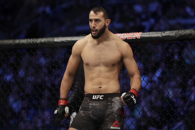 Dominick Reyes gets ready to fight Chris Weldman in a light heavyweight mixed martial arts bout, Friday, Oct. 18, 2019, at UFC Fight Night in Boston. (AP Photo/Elise Amendola)