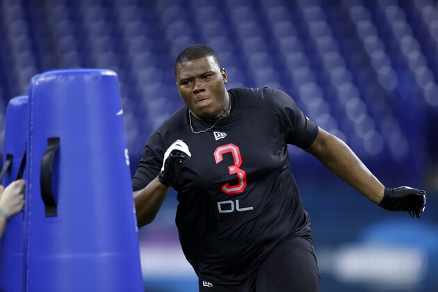 INDIANAPOLIS, IN - FEBRUARY 29: Defensive lineman Derrick Brown of Auburn runs a drill during the NFL Combine at Lucas Oil Stadium on February 29, 2020 in Indianapolis, Indiana. (Photo by Joe Robbins/Getty Images) INDIANAPOLIS, IN - FEBRUARY 29: Defensive lineman Derrick Brown of Auburn runs a drill during the NFL Combine at Lucas Oil Stadium on February 29, 2020 in Indianapolis, Indiana. (Photo by Joe Robbins/Getty Images)