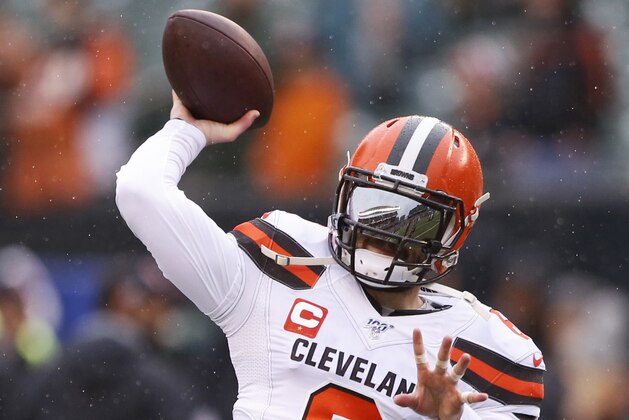 Cleveland Browns quarterback Baker Mayfield warms up before an NFL football game against the Cincinnati Bengals, Sunday, Dec. 29, 2019, in Cincinnati. (AP Photo/Gary Landers)