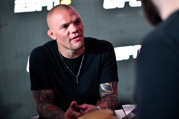 LAS VEGAS, NEVADA - JULY 05:  UFC Light Heavyweight Anthony Smith interacts with a fan during the UFC Fan Experience at the Downtown Las Vegas Events Center on July 5, 2019 in Las Vegas, Nevada. (Photo by Chris Unger/Zuffa LLC/Zuffa LLC via Getty Images)