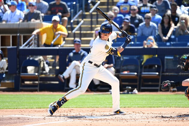 MARYVALE, ARIZONA - MARCH 06: Christian Yelich #22 of the Milwaukee Brewers gets ready in the batters box during a spring training game against the San Francisco Giants at American Family Fields of Phoenix on March 06, 2020 in Maryvale, Arizona. (Photo by Norm Hall/Getty Images) MARYVALE, ARIZONA - MARCH 06: Christian Yelich #22 of the Milwaukee Brewers gets ready in the batters box during a spring training game against the San Francisco Giants at American Family Fields of Phoenix on March 06, 2020 in Maryvale, Arizona. (Photo by Norm Hall/Getty Images)