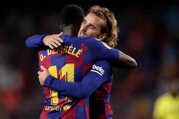 BARCELONA, SPAIN - SEPTEMBER 24: (L-R) Ousmane Dembele of FC Barcelona, Antoine Griezmann of FC Barcelona celebrates the victory  during the La Liga Santander  match between FC Barcelona v Villarreal at the Camp Nou on September 24, 2019 in Barcelona Spain (Photo by Rico Brouwer/Soccrates/Getty Images)